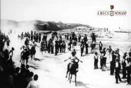 Carrera de rusc al cam de Favara. 1900-1910 Festes Majors