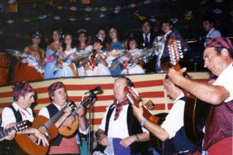 Ana M. Moix pregonera de les Festes 1986